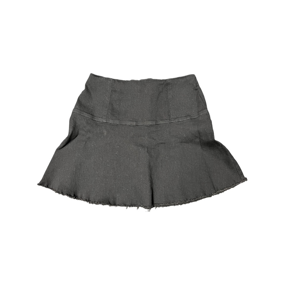 Black skater skirt